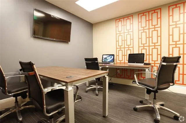 $5,500 | 210 Baronne Street, Unit 1802, New Orleans, LA 70112