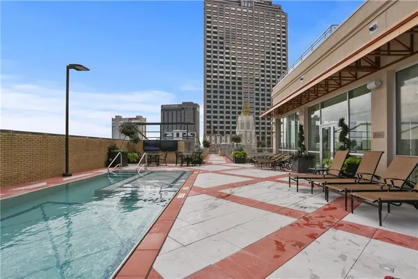 $5,500 | 210 Baronne Street, Unit 1802, New Orleans, LA 70112