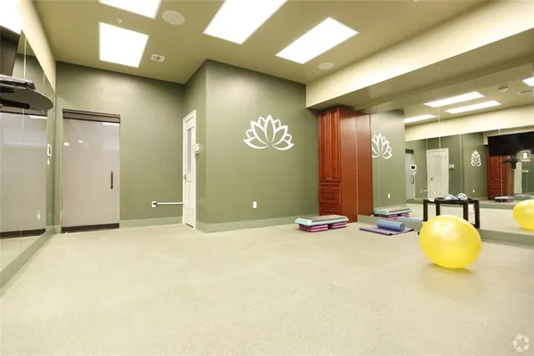 $5,500 | 210 Baronne Street, Unit 1802, New Orleans, LA 70112