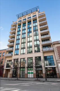 $675,000 | 744 North Clark Street, Unit 1001, Chicago, IL 60654