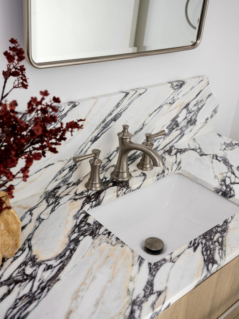 744 North Clark Street, Unit 1001 Chicago, IL 60654 - Photo 33 of 43