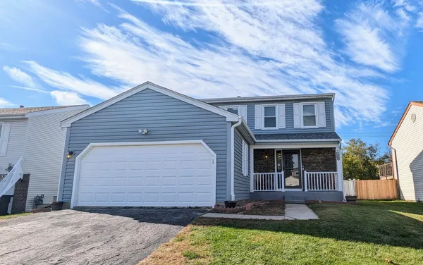 $2,995 | 650 Shining Water Drive, Unit 650, Carol Stream, IL 60188