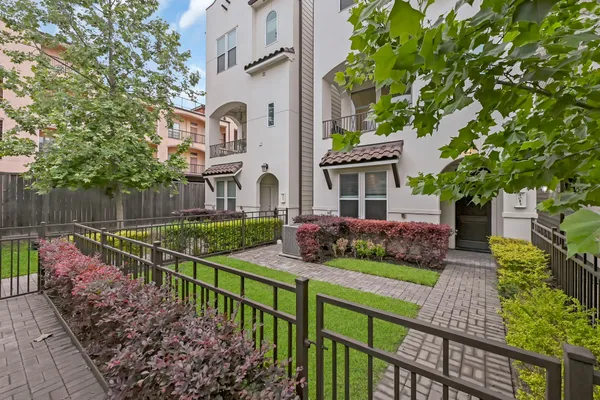 $620,000 | 4013 Barnes Street, Houston, TX 77007