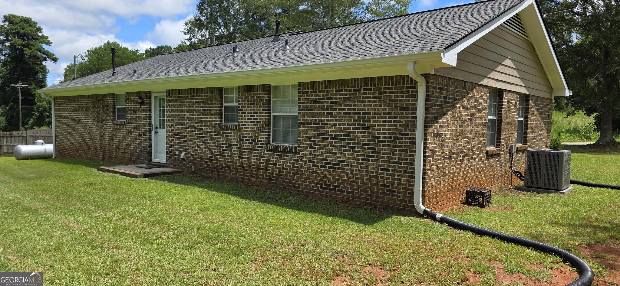 657 Tom McKinley Road Thomaston, GA 30286 - Photo 8 of 33 Gallery Image 8