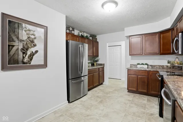 $204,900 | 6124 Timberlake Boulevard, Indianapolis, IN 46237