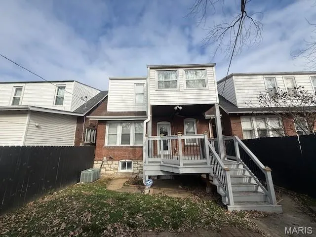 $189,500 | 1012 Bates Street, St. Louis, MO 63111