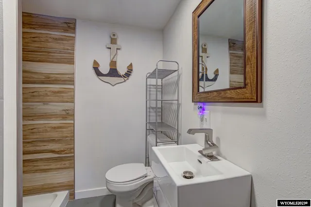 $318,000 | 6507 Riverside Terrace, Casper, WY 82604