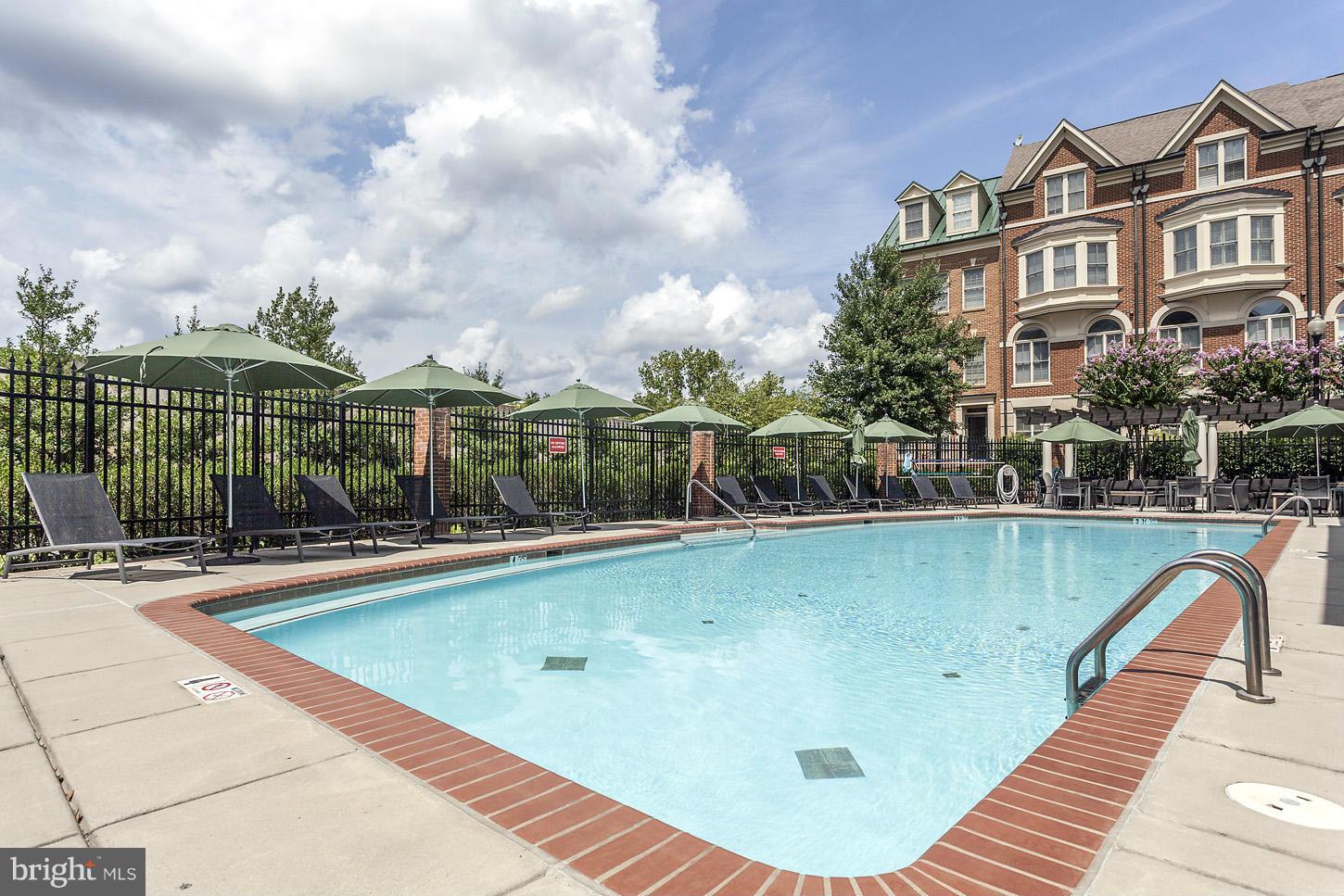 730 Carpenter Road Alexandria, VA 22314 - Photo 5 of 12 Outdoor Heated Pool