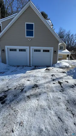 $617,000 | 429 Lakeside Road, Morris, CT 06763