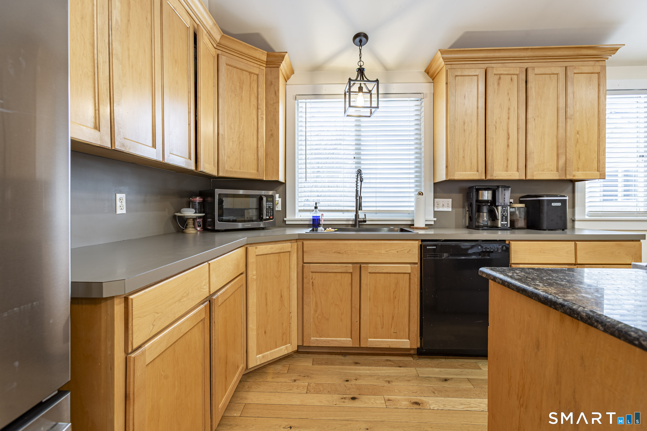 429 Lakeside Road Morris, CT 06763 - Photo 11 of 38