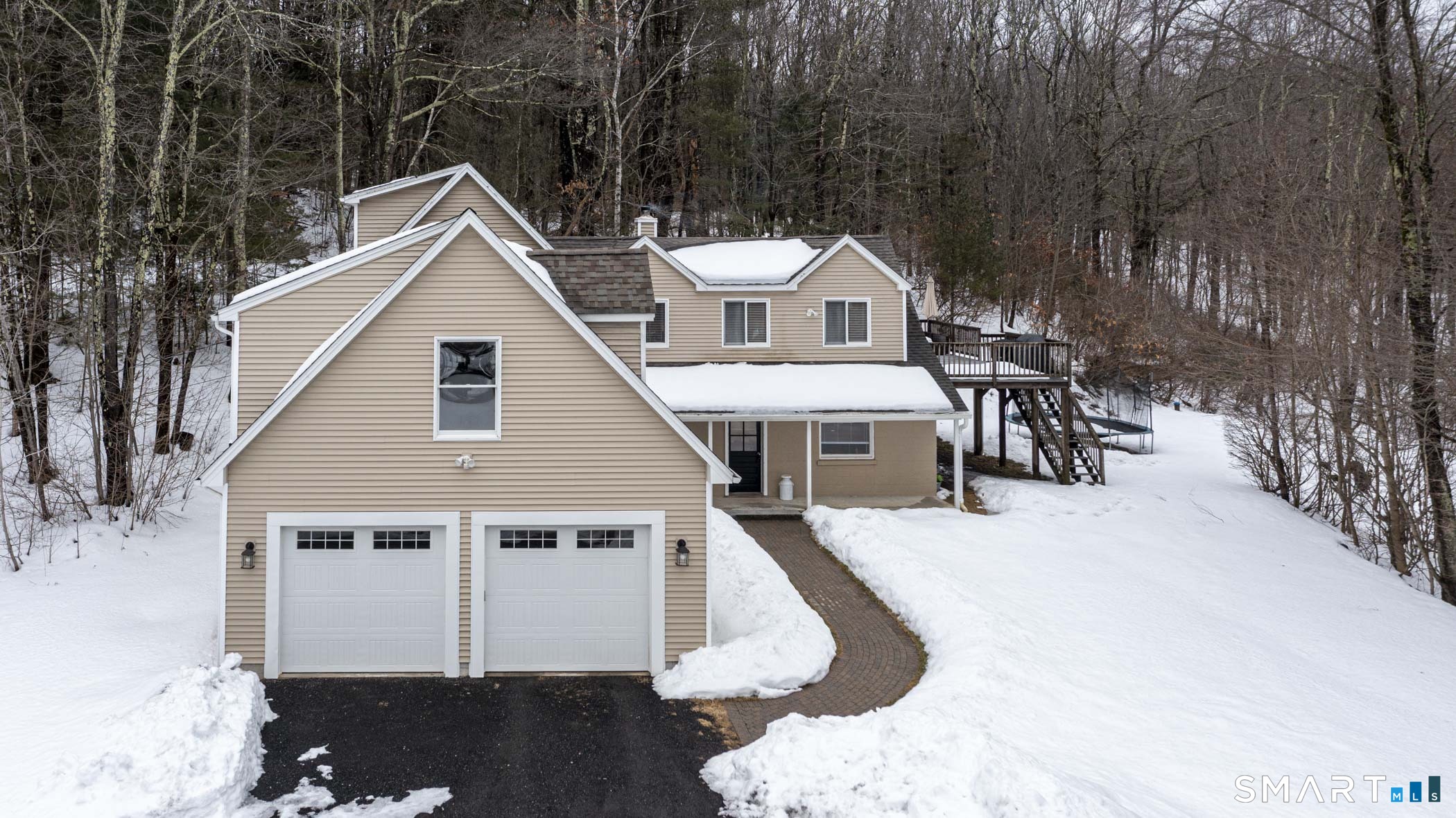 429 Lakeside Road Morris, CT 06763 - Photo 4 of 68