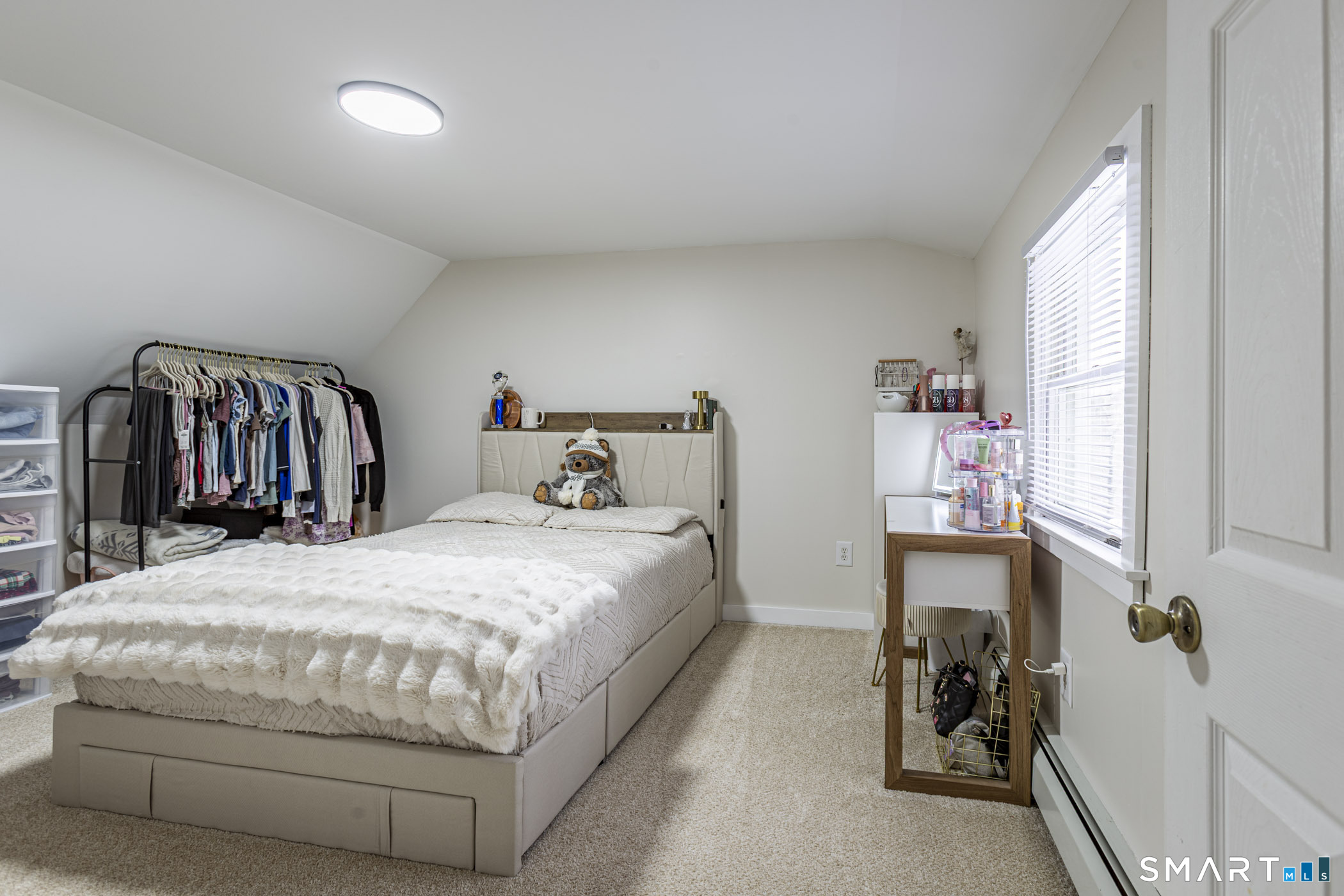 429 Lakeside Road Morris, CT 06763 - Photo 5 of 38