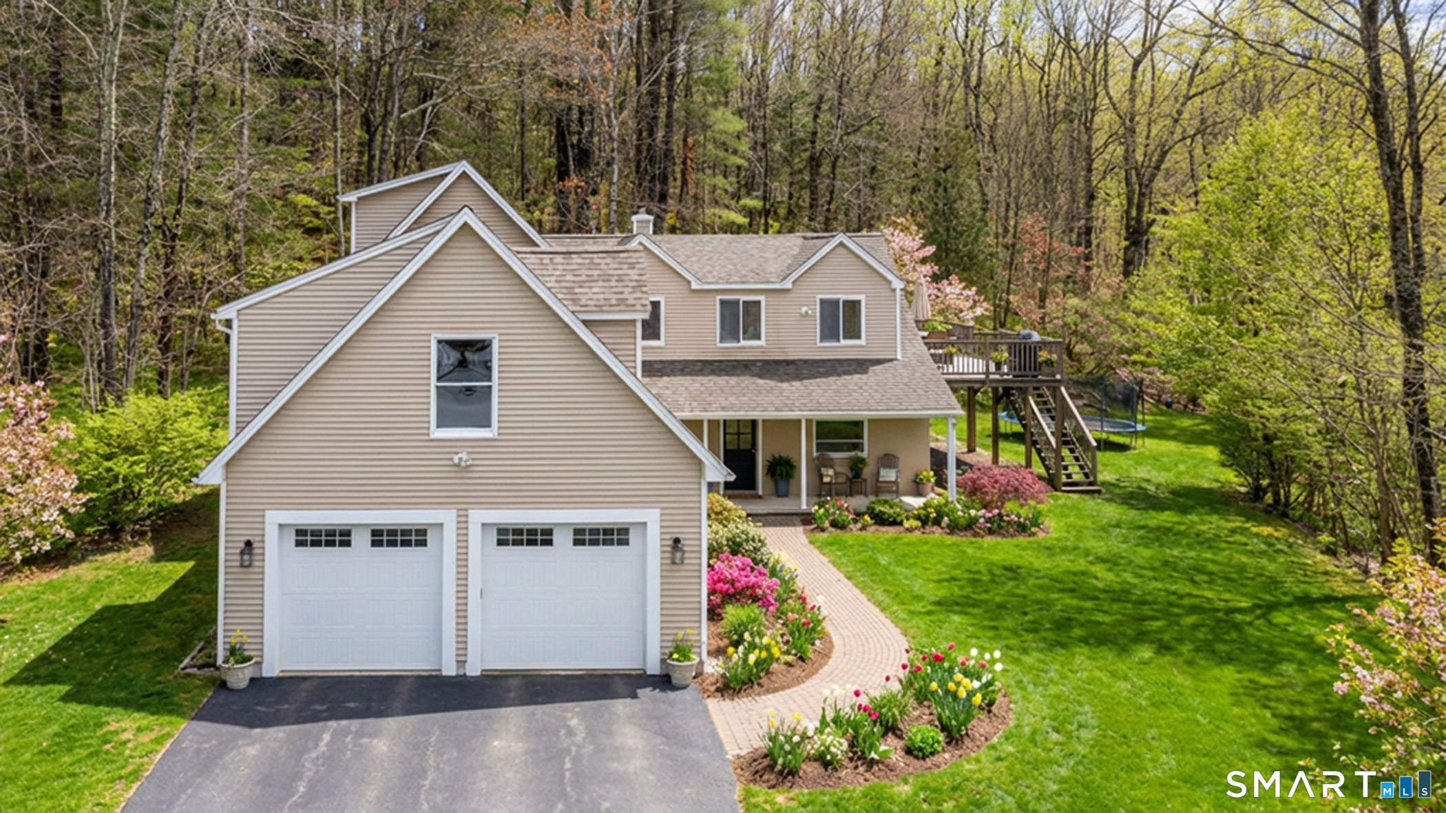 429 Lakeside Road Morris, CT 06763 - Photo 6 of 68