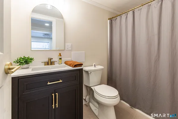 $599,000 | 429 Lakeside Road, Morris, CT 06763