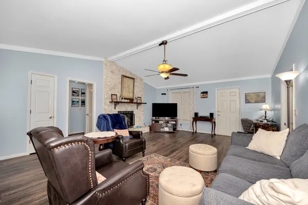 $249,000 | 310 North Oxford Circle, Meridianville, AL 35759