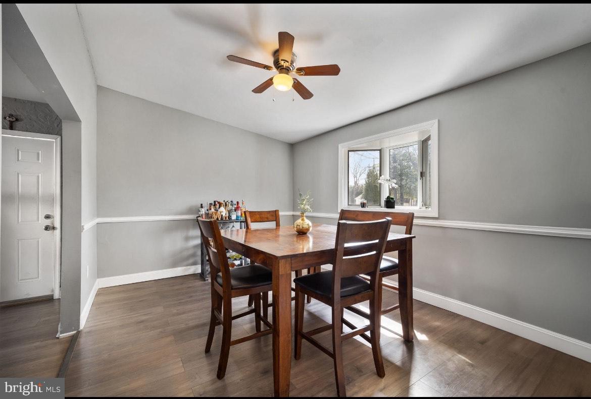 404 Pine Street Williamstown, NJ 08094 - Photo 7 of 24 a view of a dining room with furniture