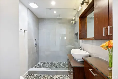 $1,249,000 | 3512 Pacific Avenue, Unit 2, Marina del Rey, CA 90292