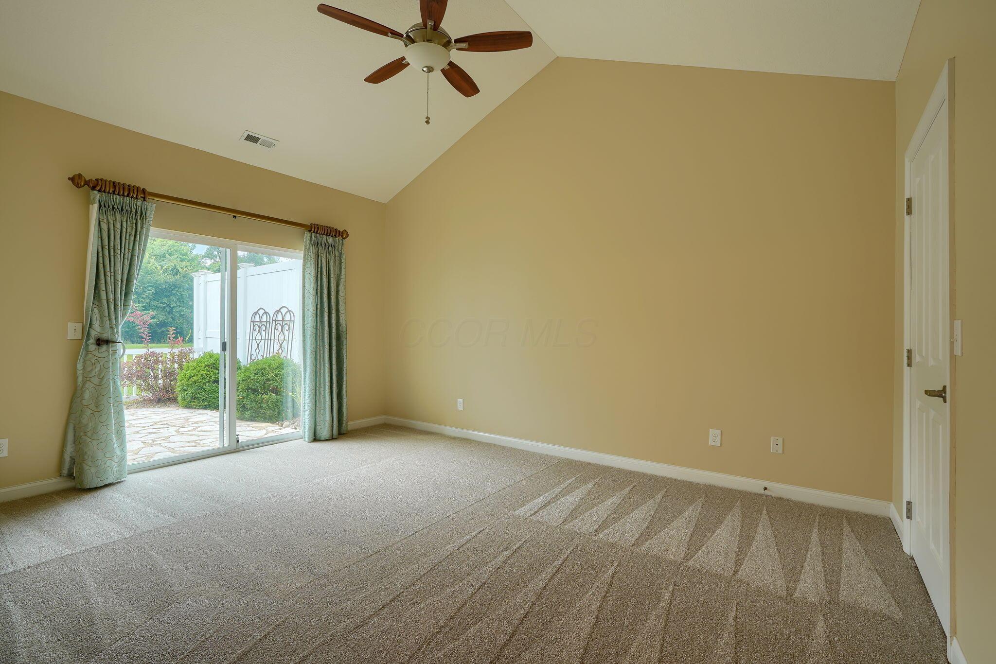 6911 Rothwell Street, Unit 5 New Albany, OH 43054 - Photo 22 of 44 Primary bedroom