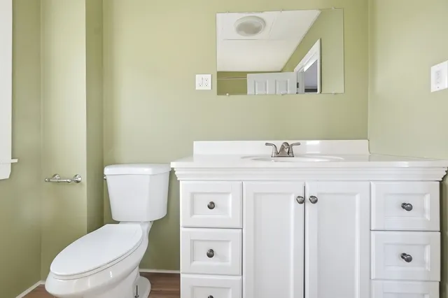 $2,500 | 23 Lexington Street, Unit 2, Fall River, MA 02723