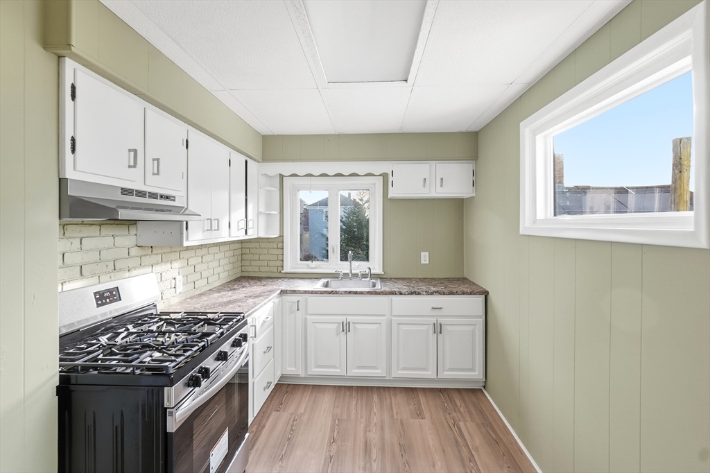 23 Lexington Street, Unit 2 Fall River, MA 02723 - Photo 17 of 37