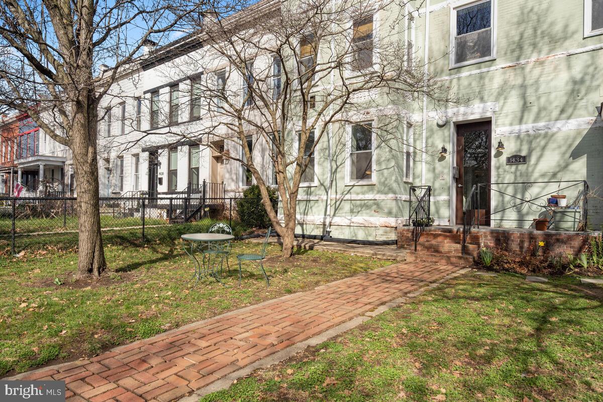 1434 Potomac Avenue Southeast, Unit 2 Washington, DC 20003 - Photo 2 of 28