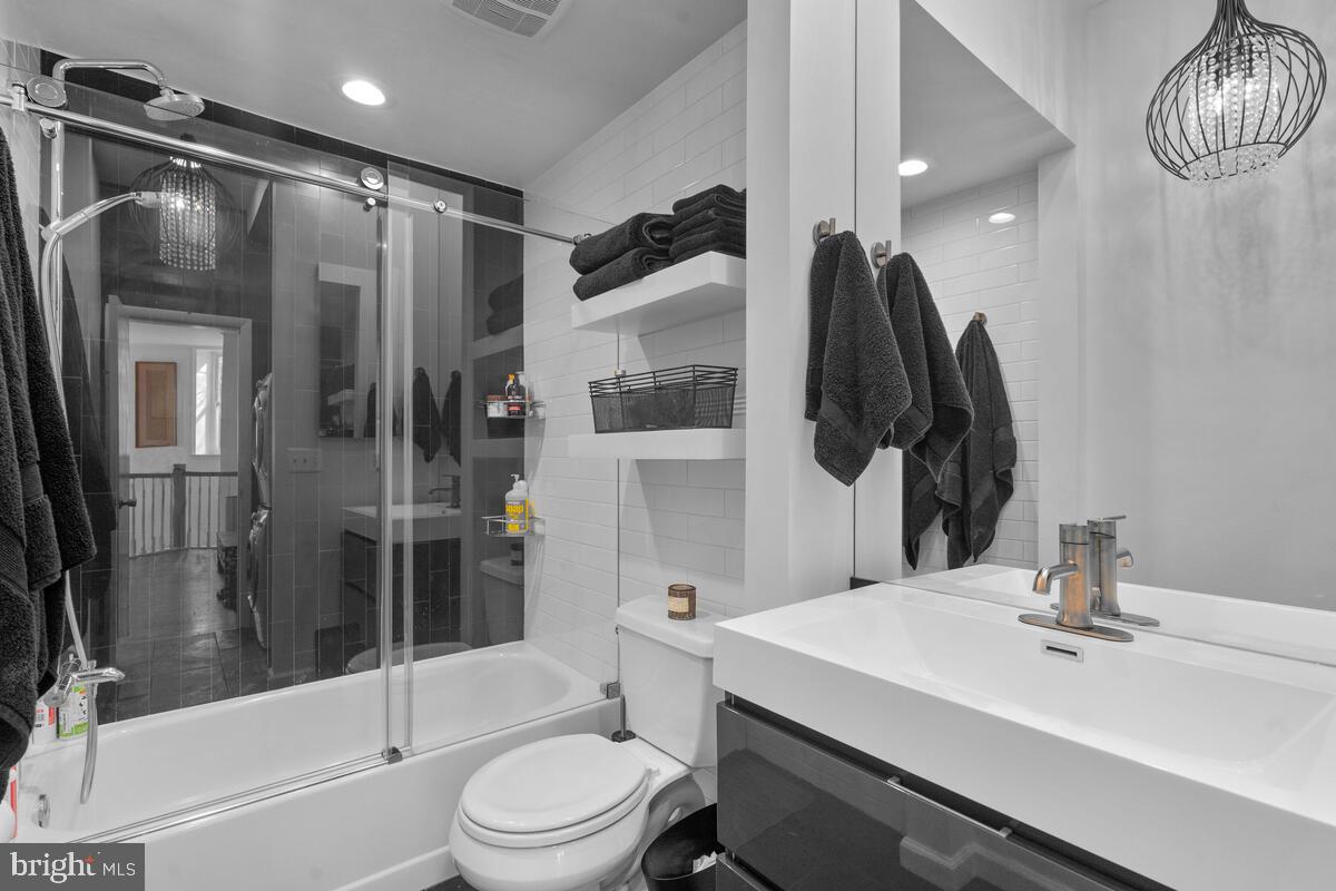 1434 Potomac Avenue Southeast, Unit 2 Washington, DC 20003 - Photo 19 of 28