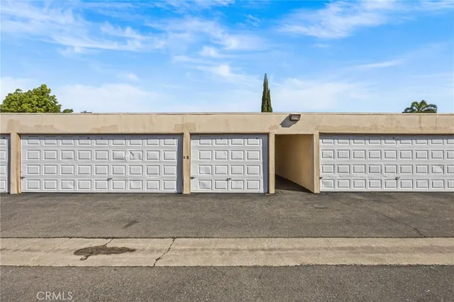 $639,900 | 1881 Mitchell Avenue, Unit 18, Tustin, CA 92780