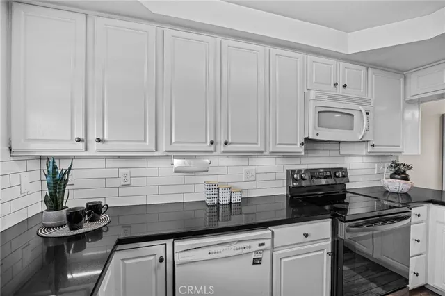 $639,900 | 1881 Mitchell Avenue, Unit 18, Tustin, CA 92780