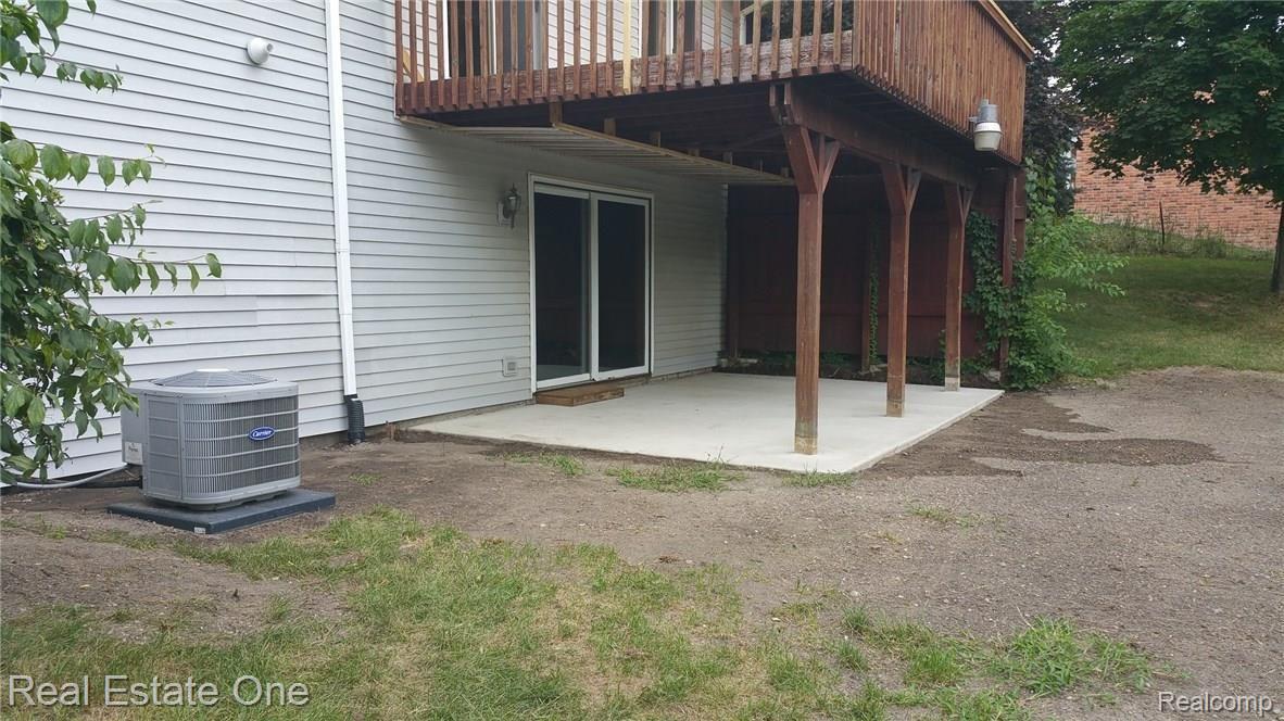 55821 11 Mile Road New Hudson, MI 48165 - Photo 6 of 28 20180806_110409.jpg