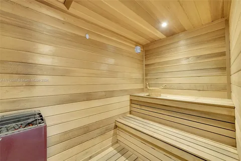 $415,000 | 11113 Biscayne Boulevard, Unit 255, Miami, FL 33181