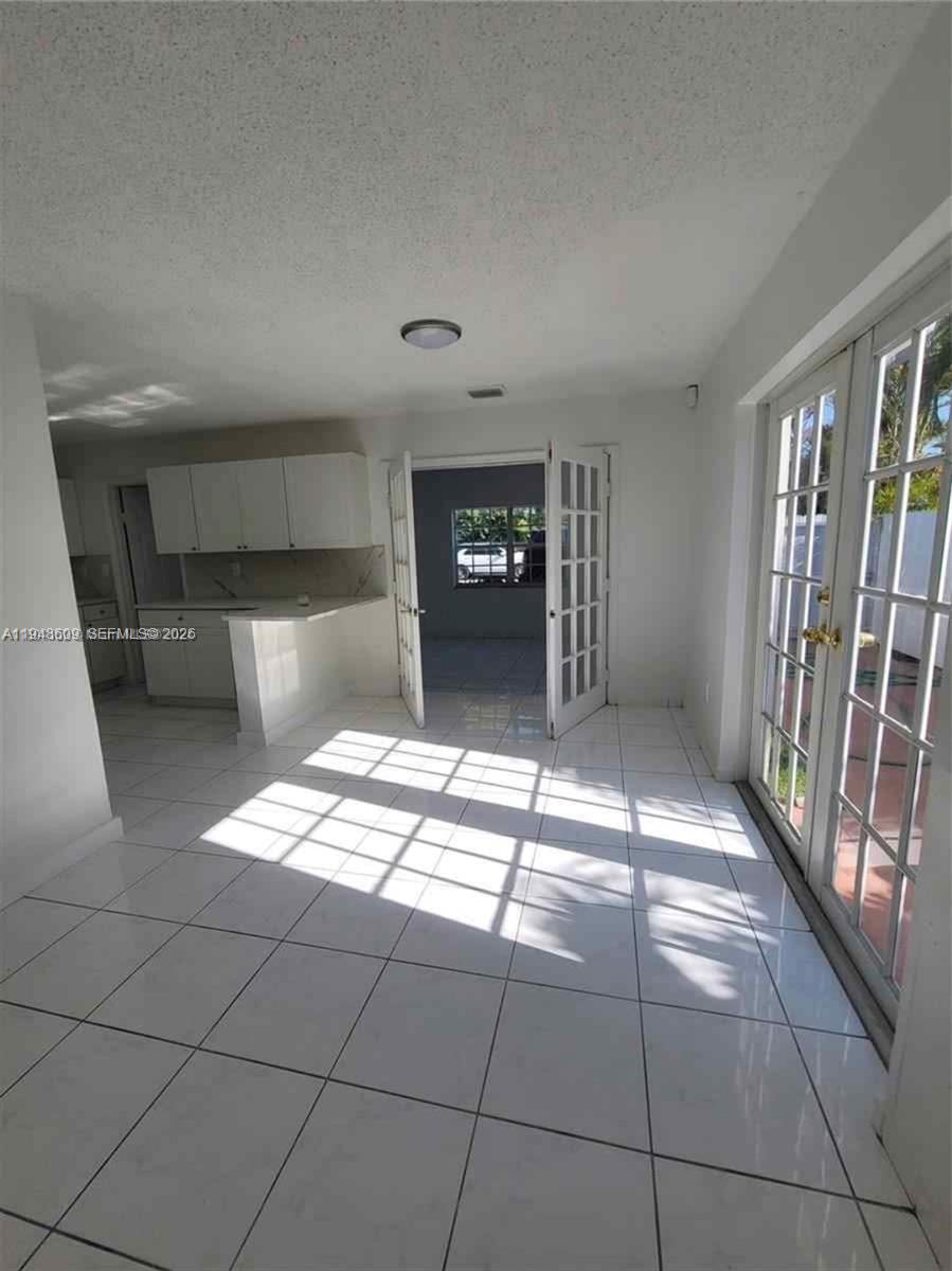12305 Southwest 42nd Street Miami, FL 33175 - Photo 4 of 11