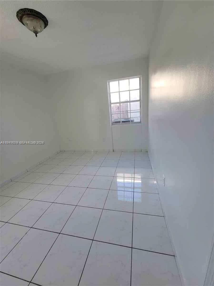 12305 Southwest 42nd Street Miami, FL 33175 - Photo 9 of 11