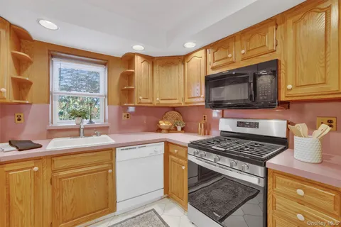 $599,000 | 17 Hillside Terrace, Amawalk, NY 10501