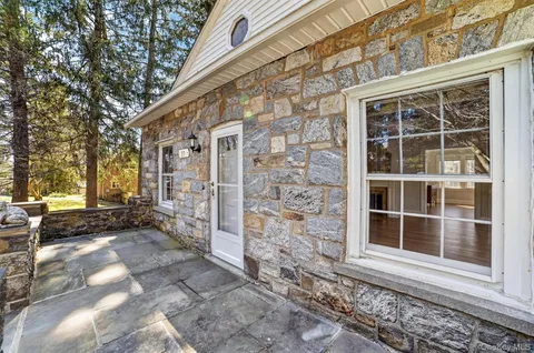 $599,000 | 17 Hillside Terrace, Amawalk, NY 10501