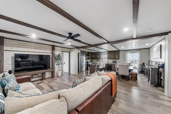 a view of a room with an empty space