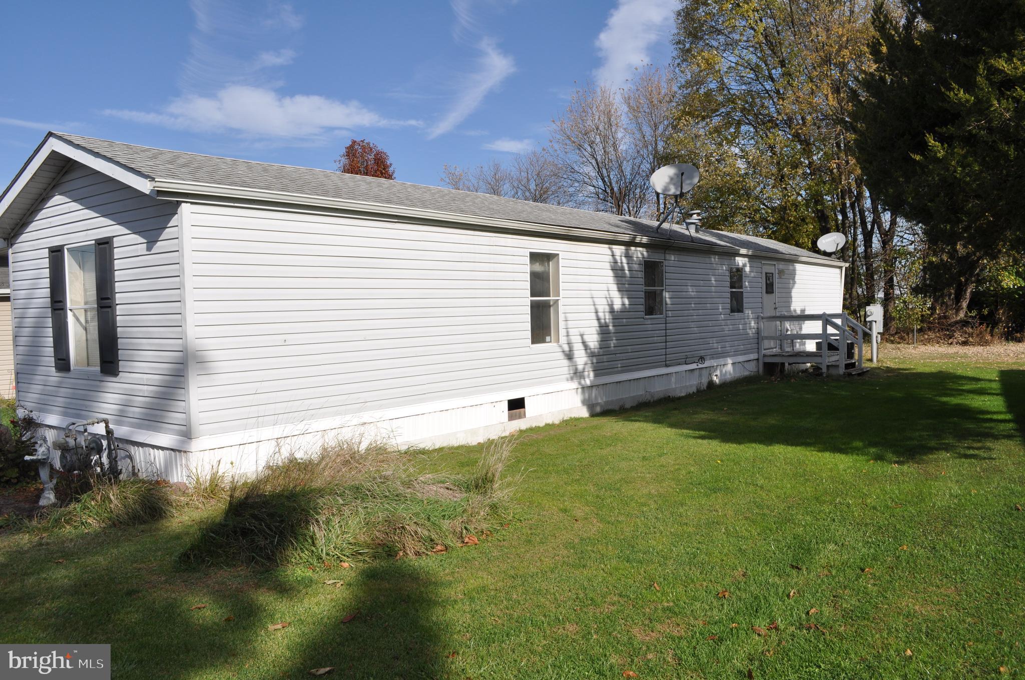 4455 North Biesecker Road Dover, PA 17315 - Photo 4 of 24 Side view where well is located