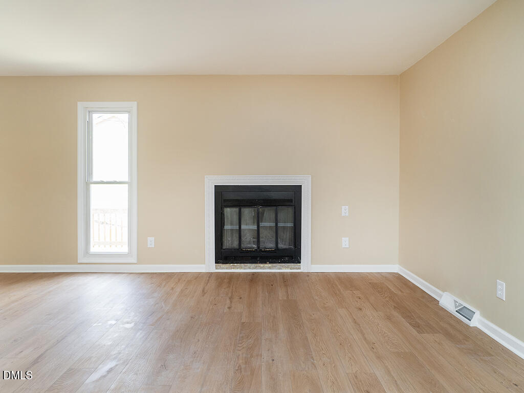 512 Monroe Holt Road Graham, NC 27253 - Photo 5 of 49 06 512_MonroeHoltRd Livrm3_MLS