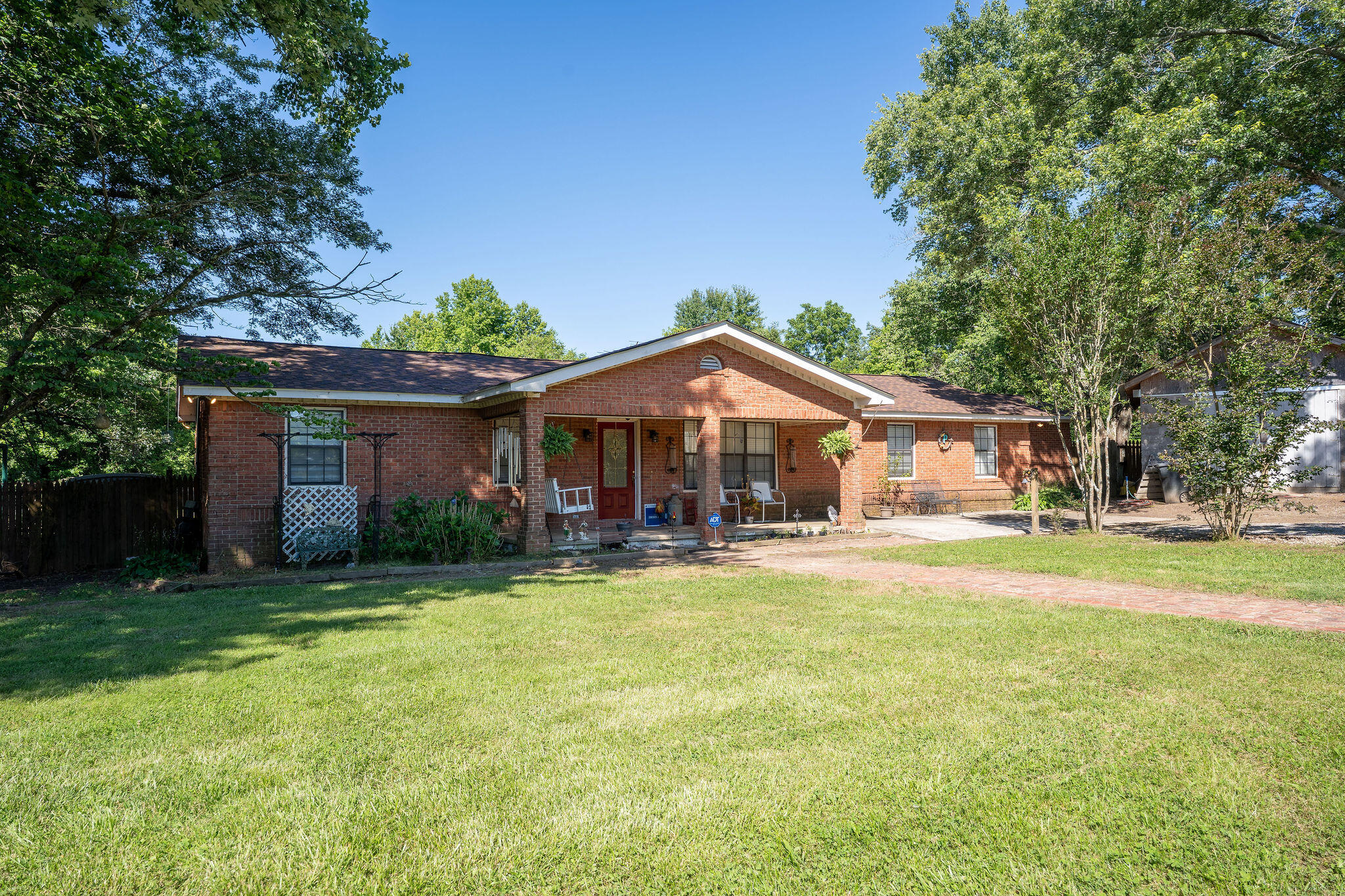 213 Ellis Road Trenton, GA 30752 - Photo 1 of 38 A7303383-HDR