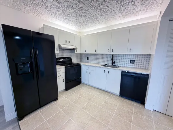 $1,750 | 801 Southwest 133rd Terrace, Unit 410K, Pembroke Pines, FL 33027