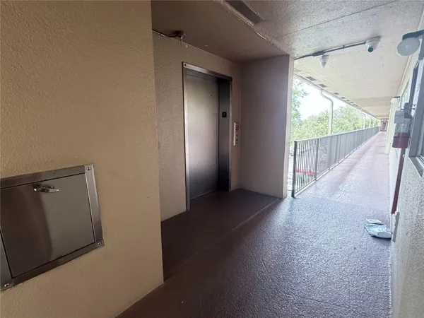 $1,750 | 801 Southwest 133rd Terrace, Unit 410K, Pembroke Pines, FL 33027