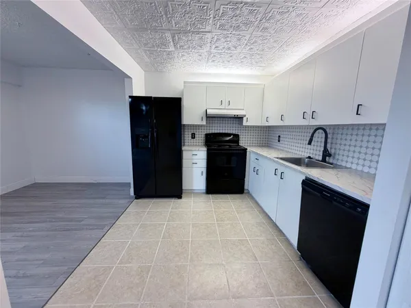 $1,750 | 801 Southwest 133rd Terrace, Unit 410K, Pembroke Pines, FL 33027