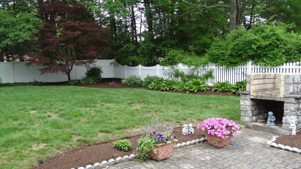11 Greenleaf Road Natick, MA 01760 - Photo 2 of 17 Gallery Image 2