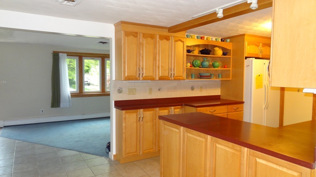 11 Greenleaf Road Natick, MA 01760 - Photo 7 of 17 Gallery Image 7