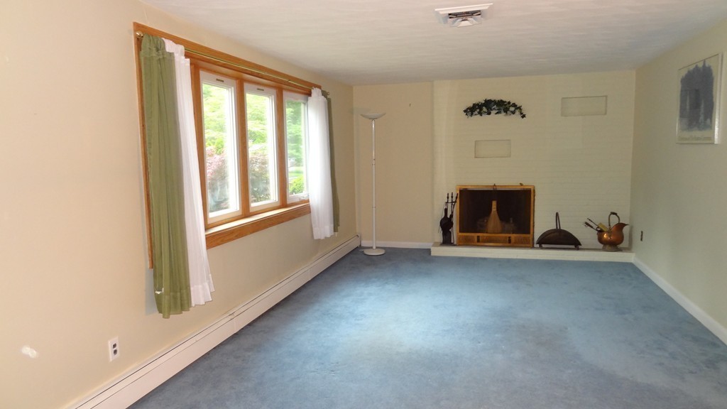 11 Greenleaf Road Natick, MA 01760 - Photo 8 of 17 Gallery Image 8