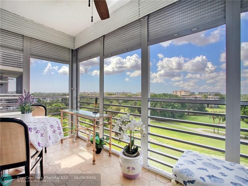 3510 Oaks Way, Unit 702 Pompano Beach, FL 33069 - Photo 2 of 42