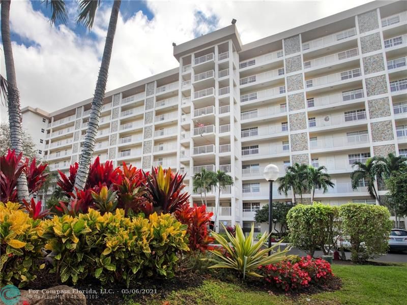 3510 Oaks Way, Unit 702 Pompano Beach, FL 33069 - Photo 12 of 42