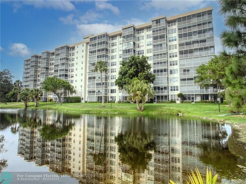 3510 Oaks Way, Unit 702 Pompano Beach, FL 33069 - Photo 13 of 42