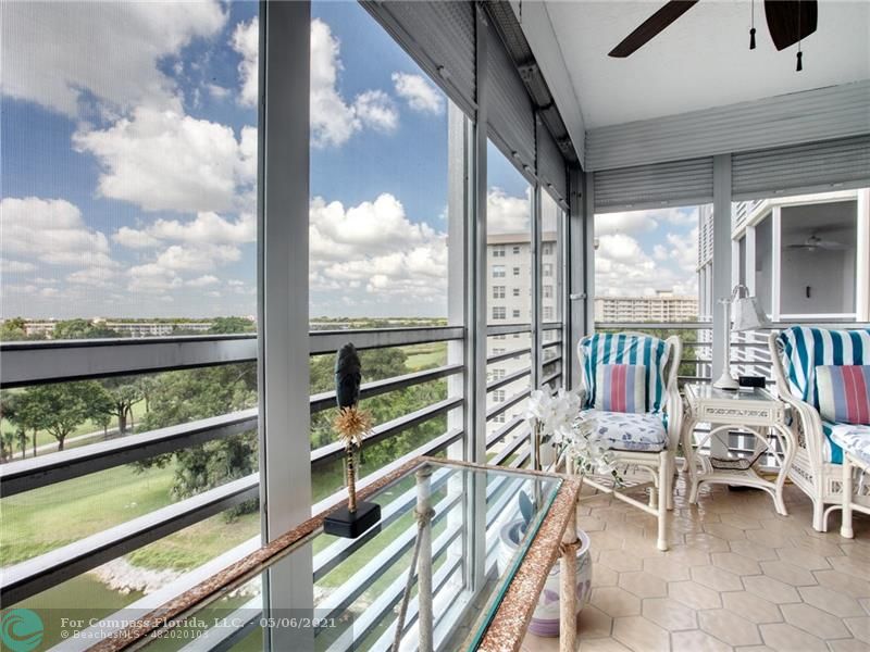 3510 Oaks Way, Unit 702 Pompano Beach, FL 33069 - Photo 19 of 42