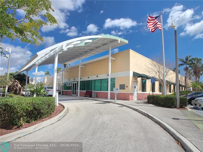 3510 Oaks Way, Unit 702 Pompano Beach, FL 33069 - Photo 41 of 42