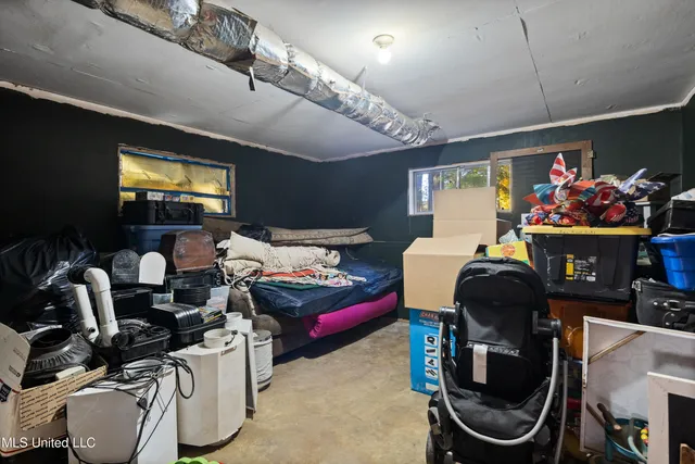 $325,000 | 1777 Starlanding Road East, Southaven, MS 38651